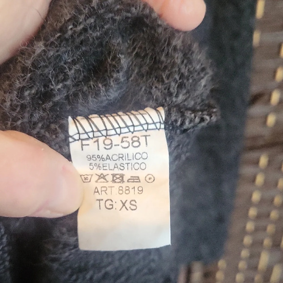 Gray Women's Crew Neck Sweater - Picture 6 of 6